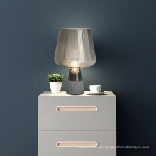 Nordic Minimalist hochwertige Glasschirme Nachttischlampe mit Zement-Betonsockel